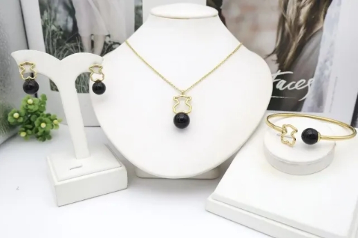 Stainless steel jewelry Necklace Earrings Bangle Ring Wholesale for women