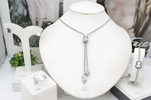 Stainless steel jewelry Necklace Earrings Bangle Ring Wholesale for women