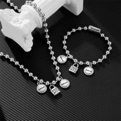 Stainless steel UNO DE 50  jewelry set，Bracelet，Necklack Wholesale