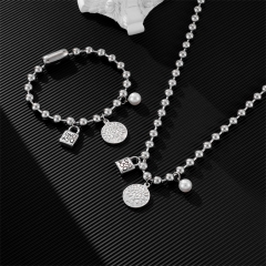 Stainless steel UNO DE 50  jewelry set，Bracelet，Necklack Wholesale