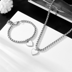 Stainless steel UNO DE 50  jewelry set，Bracelet，Necklack Wholesale