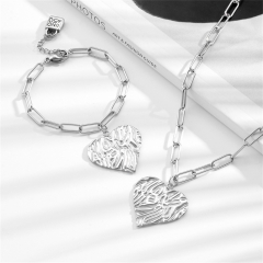 Stainless steel UNO DE 50  jewelry set，Bracelet，Necklack Wholesale