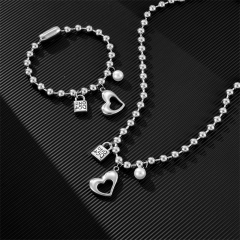Stainless steel UNO DE 50  jewelry set，Bracelet，Necklack Wholesale