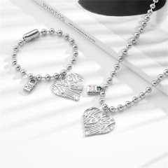 Stainless steel UNO DE 50  jewelry set，Bracelet，Necklack Wholesale