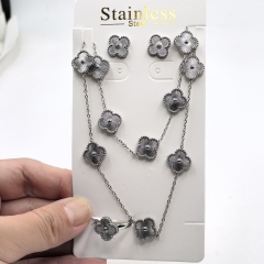13MM Fashion Popular Stainless Steel Four Leaf Clover Jewelry Necklace Earrings Bracelet  ring 4-piece VCA Jewelry Set Wholesale for Women