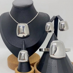 Stainless steel jewelry necklace Earrings Bracelet ring Wholesale