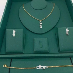 Stainless steel jewelry necklace Earrings Bracelet ring Wholesale