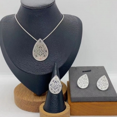 Stainless steel jewelry necklace Earrings Bracelet ring Wholesale
