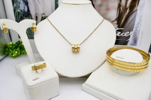 Stainless steel jewelry Necklace Earrings Bangle Ring Wholesale for women