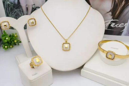 Stainless steel jewelry Necklace Earrings Bangle Ring Wholesale for women