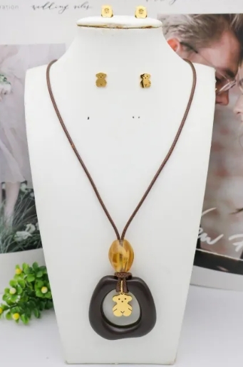 Stainless steel jewelry Necklace Earrings  Wholesale for women