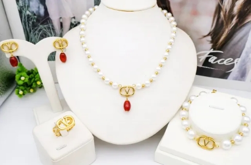Stainless steel jewelry Necklace Earrings Bangle Ring Wholesale for women