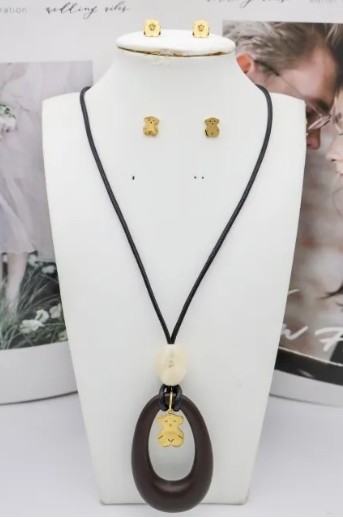 Stainless steel jewelry Necklace Earrings  Wholesale for women