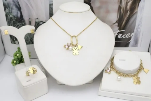 Stainless steel jewelry Necklace Earrings Bangle Ring Wholesale for women
