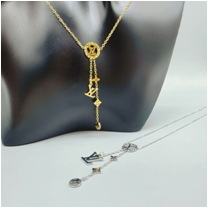 Fashionable stainless steel necklaces for women