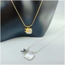 Fashionable stainless steel necklaces for women