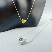 Fashionable stainless steel necklaces for women