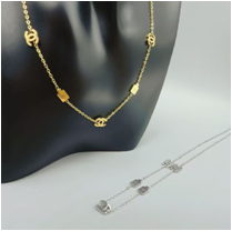 Fashionable stainless steel necklaces for women