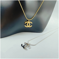 Fashionable stainless steel necklaces for women