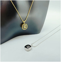 Fashionable stainless steel necklaces for women