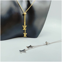 Fashionable stainless steel necklaces for women