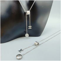 Fashionable stainless steel necklaces for women