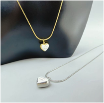 Fashionable stainless steel necklaces for women