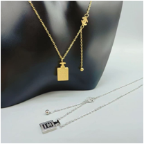 Fashionable stainless steel necklaces for women