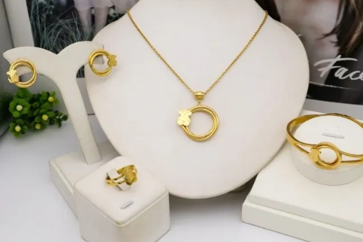 Stainless steel jewelry Necklace Earrings Bangle Ring Wholesale for women