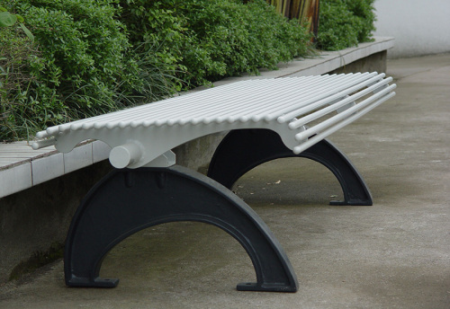 Outdoor steel tube park backless bench