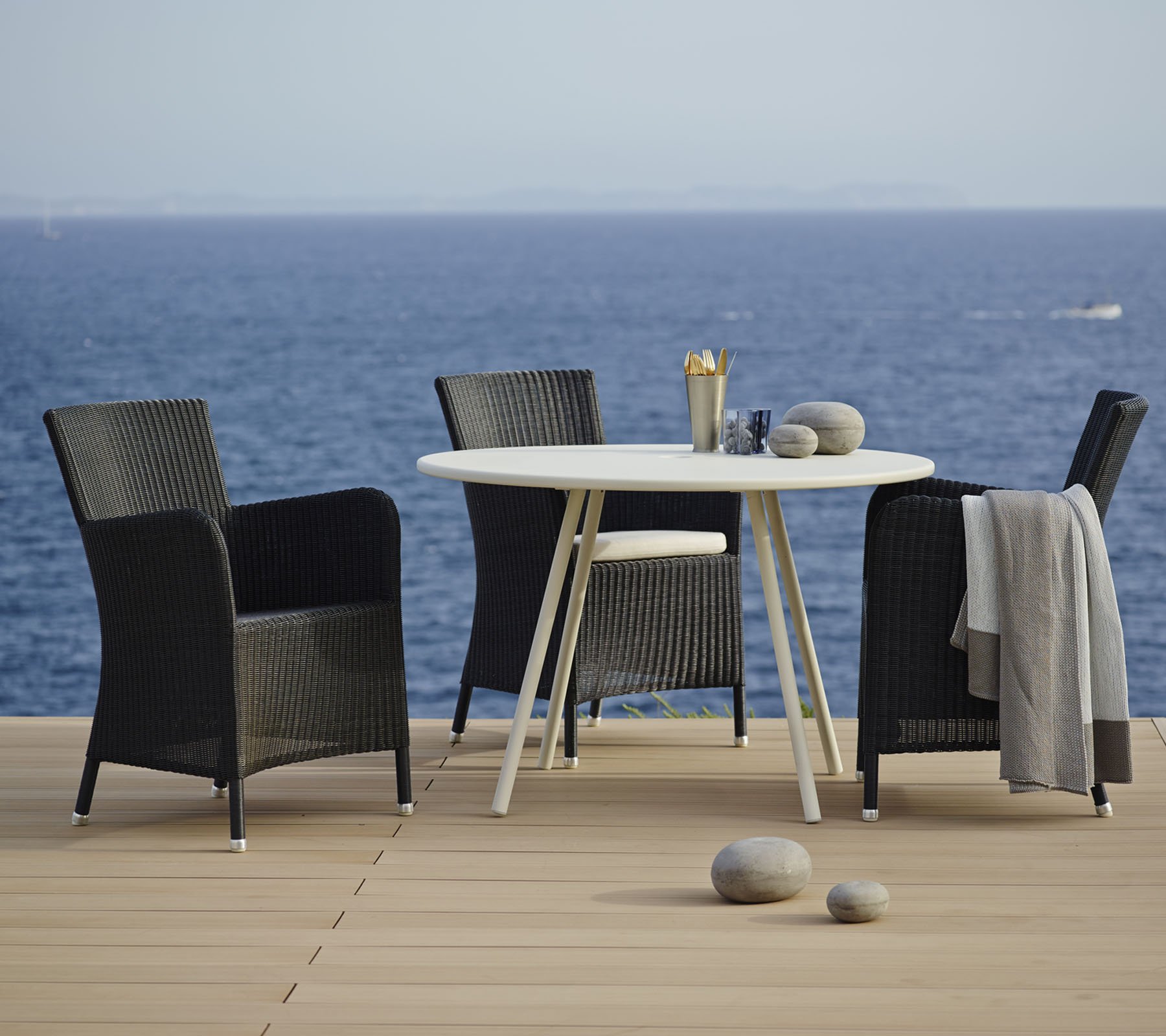 outdoor garden rattan dining chair