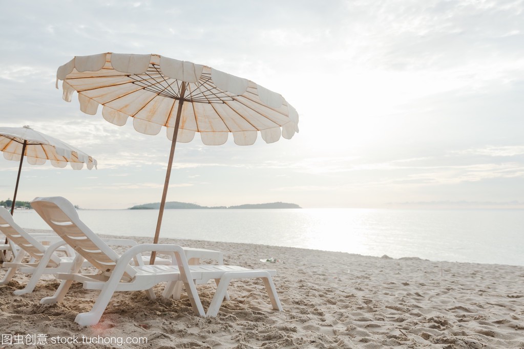 Seaside sunshade