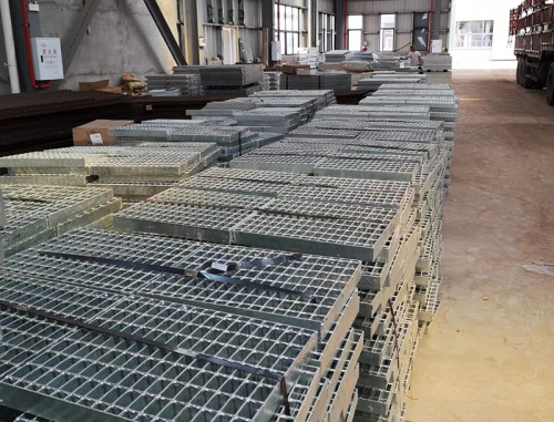 Stainless steel grating