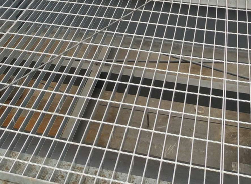 Platform steel grating