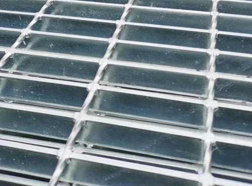 Stainless steel grating