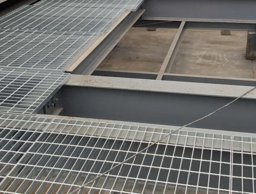 Platform steel grating