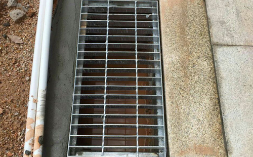 Trench trough drain metal grates