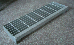 Staircase grating