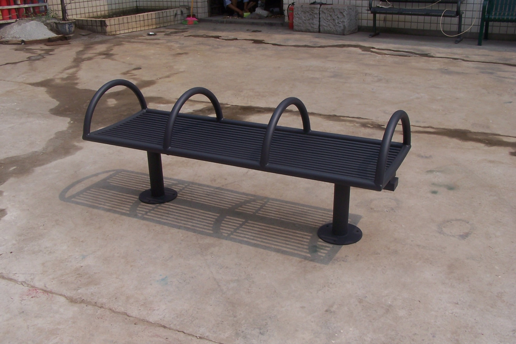 Iron outdoor garden backless bench with arm