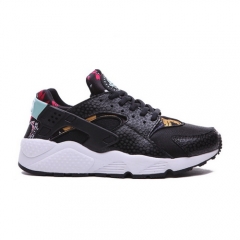 (Women) Nike Air Huarache Black White