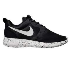 Nike Roshe Run Hyperfuse QS Vent Pack Black Wjite