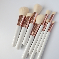 white wooden handle makeup brush set with synthetic hair