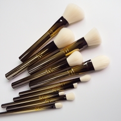 10Pcs Makeup Brush Set Premium Synthetic Kabuki Brush Cosmetics Foundation Concealers Powder Blush Blending Face Eye Shadows Brush