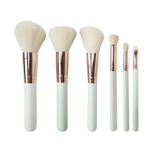 6pcs travel Makeup Brush Set durable wooden handle cruelty-free synthetic hair silky and soft