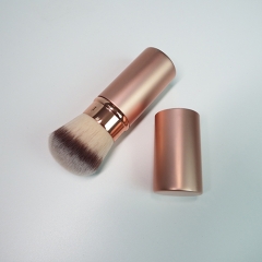 retractable brush with synthetic hair