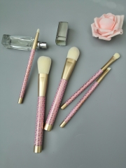 5 Pieces Professional Premium Synthetic Makeup Brush Set Cosmetic brush  Kit With exquisite pattern  for Powder Blush Eyeshadow brush