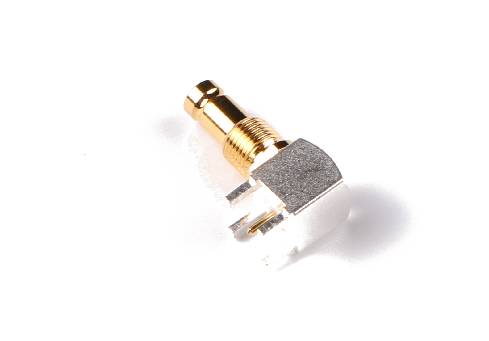 1.0/2.3(CC4) Male RA Connector for PCB