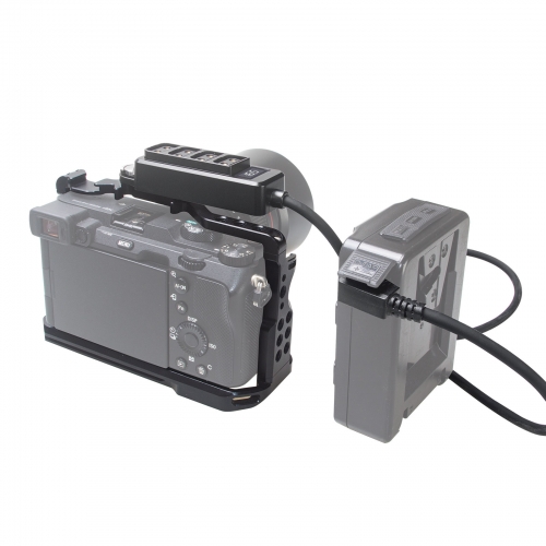 77cm 1 to 4 D-Tap Splitter with 1/4 Screw&Voltage Monitor