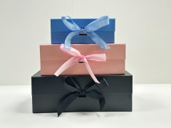 Classy Magnetic Closure Foldable Gift Boxes