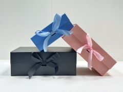 Romantic Magnetic Closure Foldable Gift Boxes